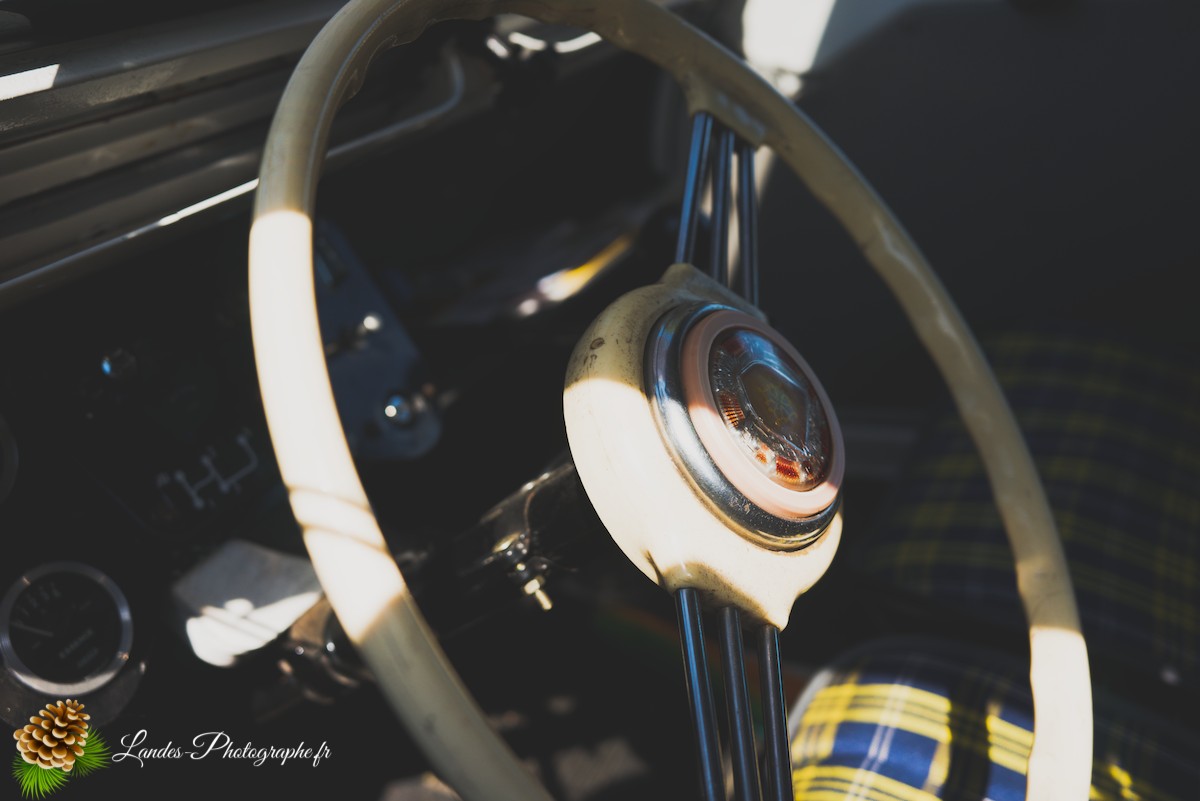 🚗 Car & Moto Addiction à Soustons : Le Charme Intemporel des Belles Anciennes